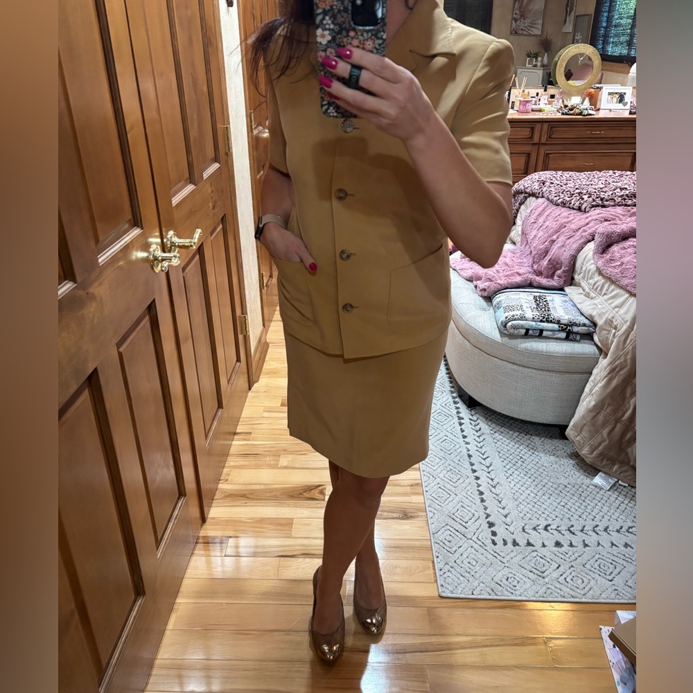 Evan Picone Tan Blazer and Skirt set SZ 6 - Picture 12 of 13